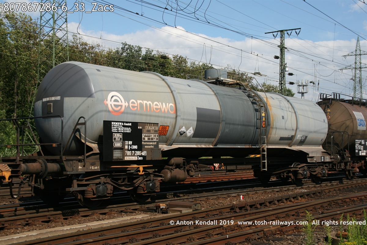 807867286-6_33_Zacs.jpg